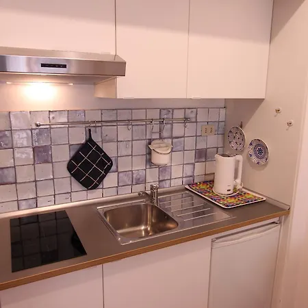 Guesthost - Sant'angelo Modern Apartman Róma